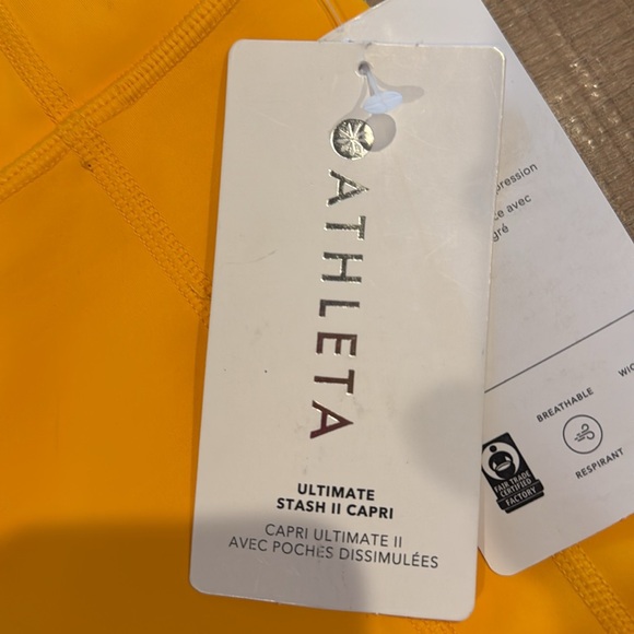 NWT ATHLETA Ultimate Stash II Capri Legging Radiant Sunshine Size Medium - Picture 6 of 13